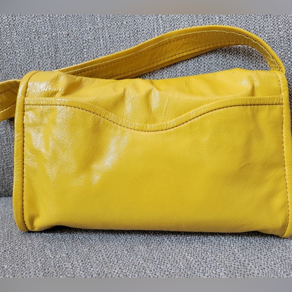 Marc by Marc Jacobs Yellow Patent Leather Shoulder Bag - Picture 2 of 6